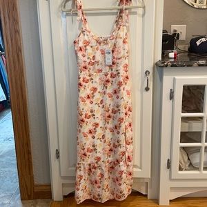 NWT fully lined MIDI floral dress